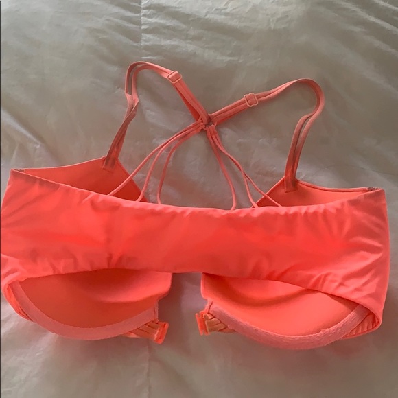 VS bra - Picture 3 of 3